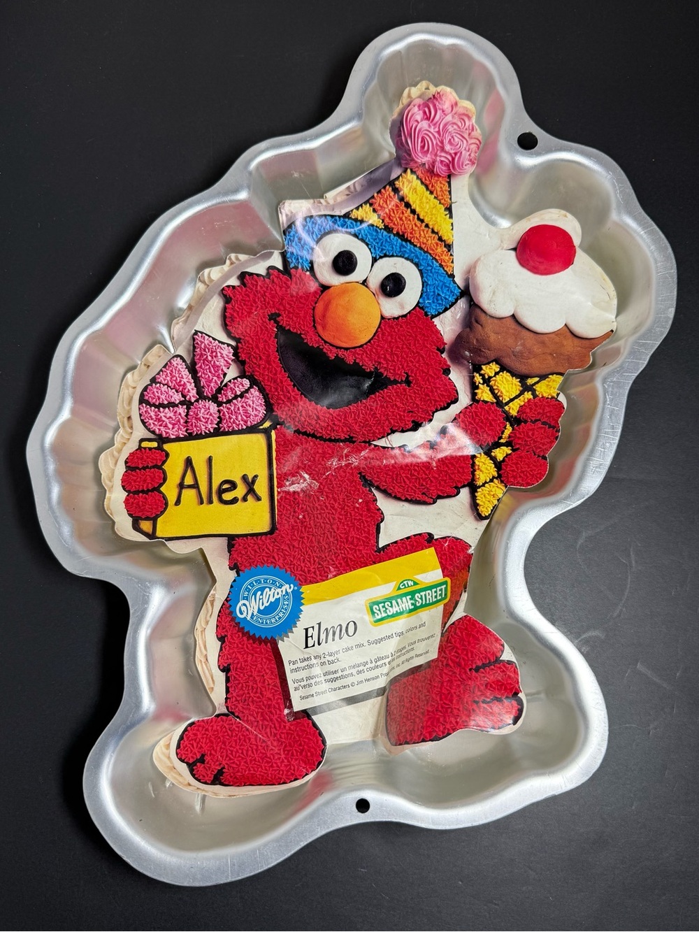 Vintage 1996 Wilton Elmo Birthday Cake Pan Sesame Street #2105-4298